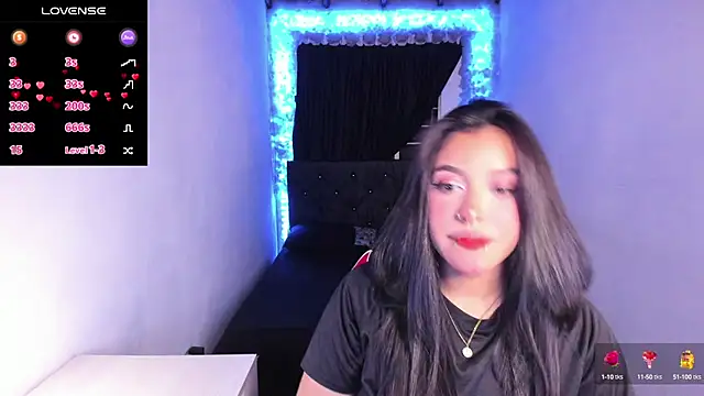 Snapshot of Mariana_Hasper_ chatting on March 2025 12:49:01 AM Mariana Hasper  online show from March 2025 12:49:01 AM