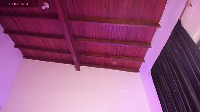 Mariana Hasper  online show from January 2026 01:10:02 AM