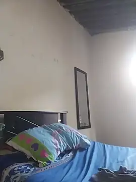 AlexaWarner online show from November 2025 04:06:02 PM