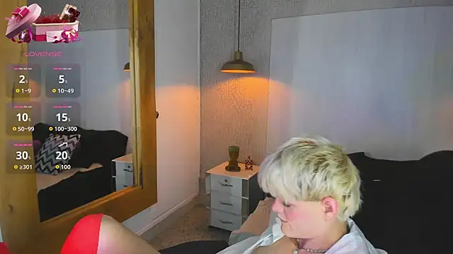 VladHellsing4 online show from February 2026 02:06:01 PM