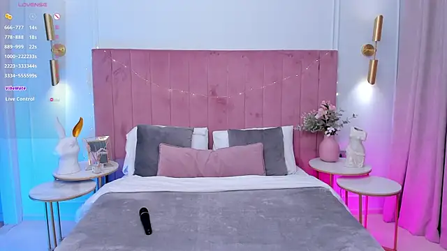 Snapshot of MilaVoxx chatting on March 2025 05:43:02 AM MilaVoxx online show from March 2025 05:43:02 AM