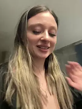 Snapshot of Kimsweet7 chatting on January 2025 09:06:01 PM Kimsweet7 online show from January 2025 09:06:01 PM