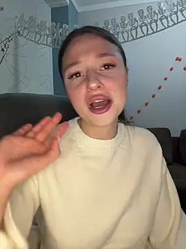 Snapshot of Kimsweet7 chatting on October 2025 07:03:02 PM Kimsweet7 online show from October 2025 07:03:02 PM