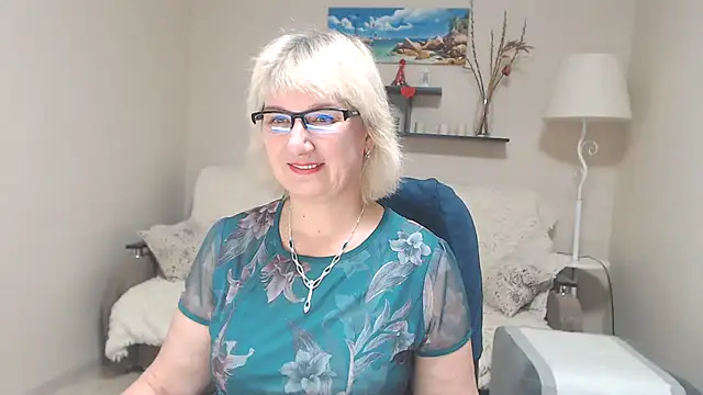 FleurMays online show from February 2025 01:01:01 PM