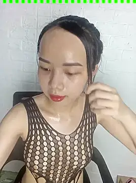 Snapshot of Baby2903 chatting on February 2025 10:17:02 AM Baby2903 online show from February 2025 10:17:02 AM