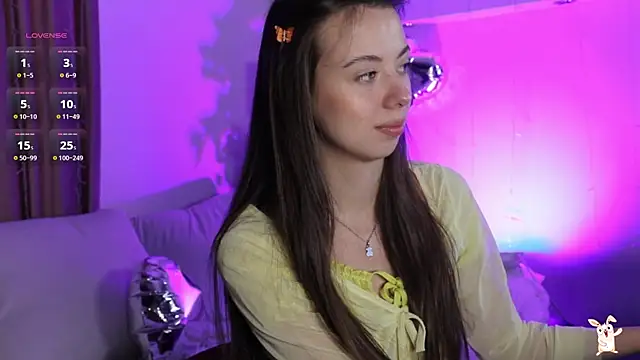 Snapshot of Goldy_Grace_ chatting on February 2025 11:44:02 AM Goldy Grace online show from February 2025 11:44:02 AM