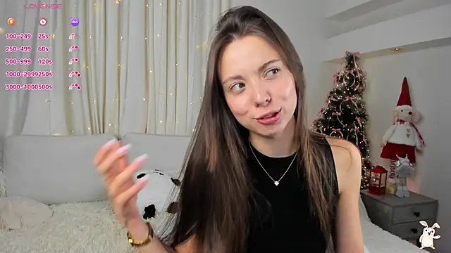 Snapshot of Goldy_Grace_ chatting on December 2025 12:00:02 PM Goldy Grace online show from December 2025 12:00:02 PM