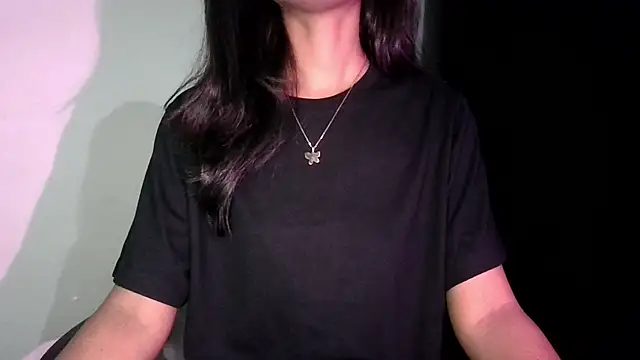 Snapshot of glowybekwa chatting on January 2025 07:46:01 PM glowybekwa online show from January 2025 07:46:01 PM