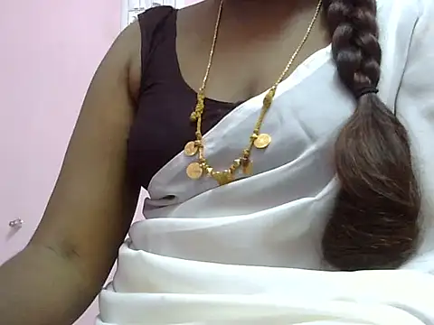 Hot akshara online show from December 2025 04:01:02 PM