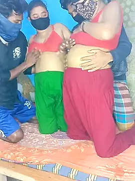 ArishaCouple online show from January 2025 06:24:02 AM