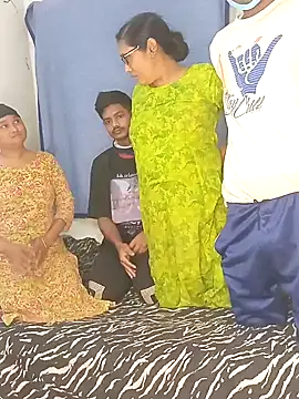 ArishaCouple online show from January 2025 06:05:02 AM