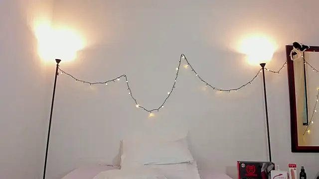 Snapshot of mike_tylor01 chatting on January 2025 09:57:01 PM mike tylor01 online show from January 2025 09:57:01 PM