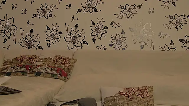 Nefera De Nile online show from January 2026 05:01:01 AM