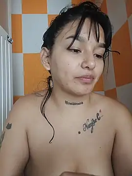 Snapshot of pocahonta89 chatting on December 2025 11:45:01 PM pocahonta89 online show from December 2025 11:45:01 PM