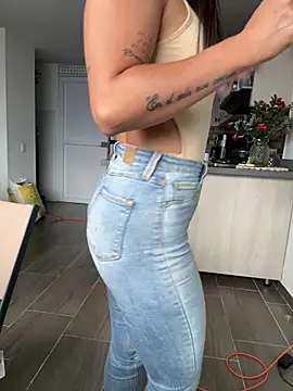 SofiaG  online show from November 2025 08:52:02 PM