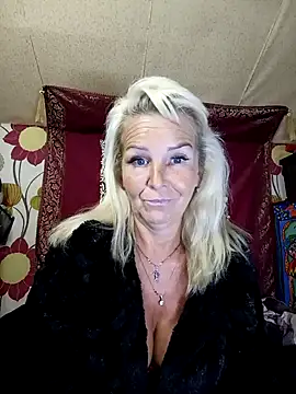 CassandraSandra44 online show from October 2025 05:46:02 PM