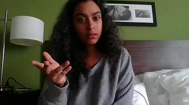 Snapshot of cinnaminnie chatting on January 2025 04:02:02 PM cinnaminnie online show from January 2025 04:02:02 PM