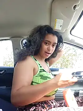 Snapshot of cinnaminnie chatting on March 2025 04:24:01 PM cinnaminnie online show from March 2025 04:24:01 PM