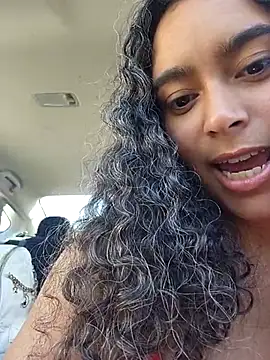 Snapshot of cinnaminnie chatting on March 2025 05:38:02 PM cinnaminnie online show from March 2025 05:38:02 PM