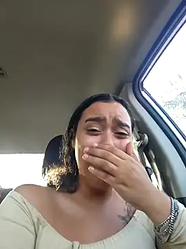 Snapshot of cinnaminnie chatting on March 2025 10:27:02 PM cinnaminnie online show from March 2025 10:27:02 PM