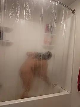 Snapshot of cinnaminnie chatting on September 2025 05:18:01 PM cinnaminnie online show from September 2025 05:18:01 PM