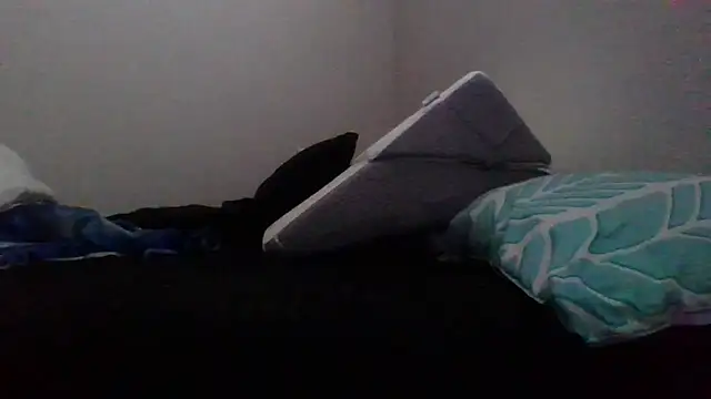 Snapshot of cinnaminnie chatting on November 2025 06:52:01 PM cinnaminnie online show from November 2025 06:52:01 PM