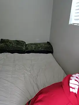 cinnaminnie online show from January 2026 08:25:01 PM