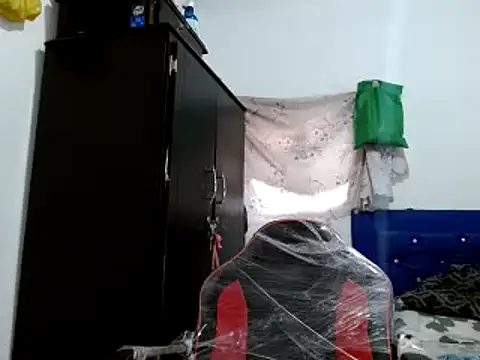 Snapshot of miriam775 chatting on December 2024 12:25:02 PM miriam775 online show from December 2024 12:25:02 PM