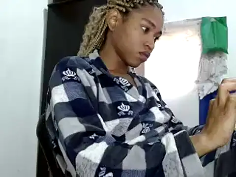 Snapshot of miriam775 chatting on January 2025 03:55:01 PM miriam775 online show from January 2025 03:55:01 PM