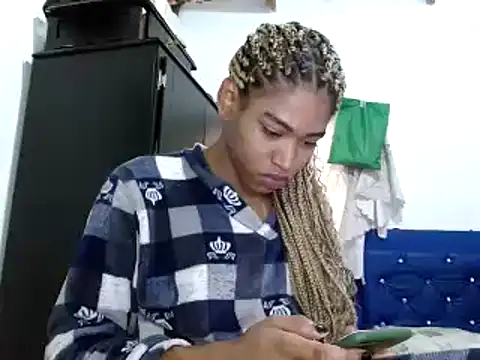 Snapshot of miriam775 chatting on January 2025 12:30:02 PM miriam775 online show from January 2025 12:30:02 PM