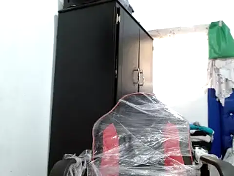 Snapshot of miriam775 chatting on January 2025 02:46:01 PM miriam775 online show from January 2025 02:46:01 PM