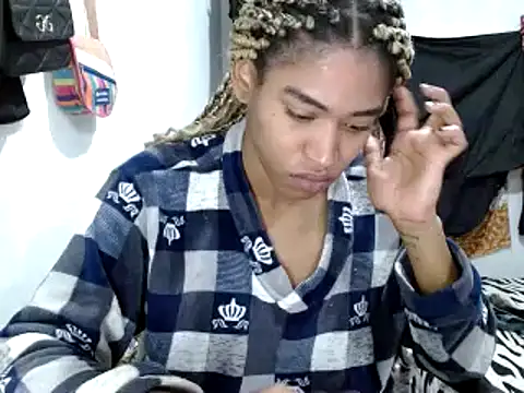 Snapshot of miriam775 chatting on January 2025 03:18:02 PM miriam775 online show from January 2025 03:18:02 PM