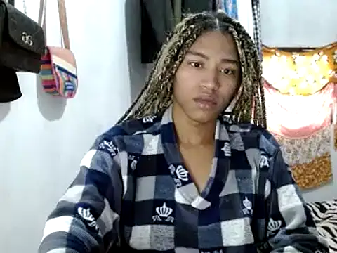 Snapshot of miriam775 chatting on February 2025 01:11:02 PM miriam775 online show from February 2025 01:11:02 PM