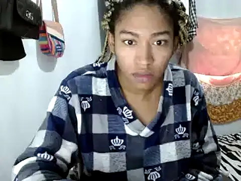 Snapshot of miriam775 chatting on February 2025 01:14:02 PM miriam775 online show from February 2025 01:14:02 PM