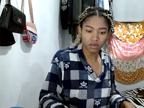 Snapshot of miriam775 chatting on February 2025 12:48:01 PM miriam775 online show from February 2025 12:48:01 PM