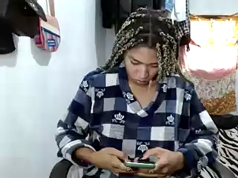 Snapshot of miriam775 chatting on February 2025 12:59:01 PM miriam775 online show from February 2025 12:59:01 PM