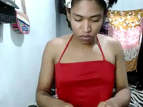 Snapshot of miriam775 chatting on March 2025 10:04:02 PM miriam775 online show from March 2025 10:04:02 PM