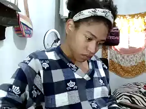 Snapshot of miriam775 chatting on March 2025 02:21:02 PM miriam775 online show from March 2025 02:21:02 PM