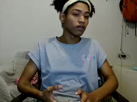 Snapshot of miriam775 chatting on October 2025 05:20:02 PM miriam775 online show from October 2025 05:20:02 PM