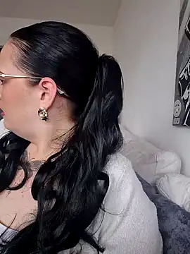 Jujuicy 97 online show from March 2026 08:19:01 AM