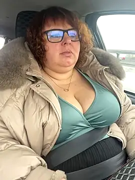 Snapshot of Tania-myr87_ZD chatting on December 2024 06:37:01 AM Tania-myr87 ZD online show from December 2024 06:37:01 AM