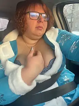 Snapshot of Tania-myr87_ZD chatting on December 2024 03:40:01 AM Tania-myr87 ZD online show from December 2024 03:40:01 AM