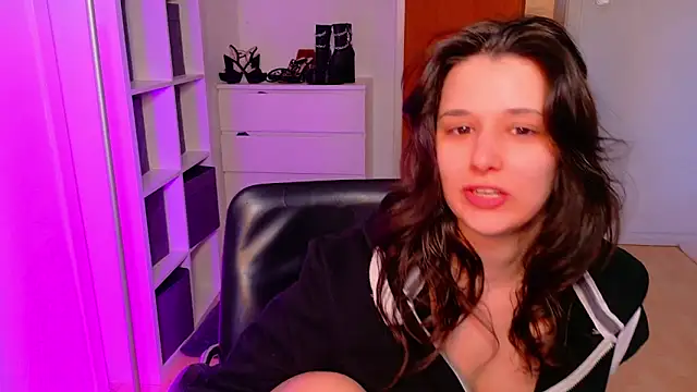 jenna-sxy19 online show from March 2025 06:21:02 PM