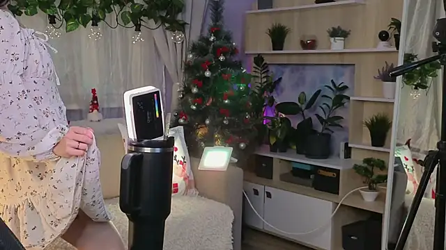 KiraLiLime online show from February 2025 09:25:01 PM