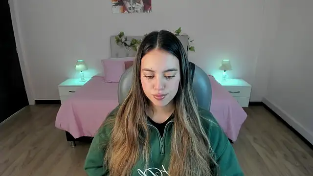  Charlotte evans 1 online show from June 2026 12:51:02 PM