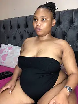 Anaelle24 online show from February 2026 06:33:02 AM