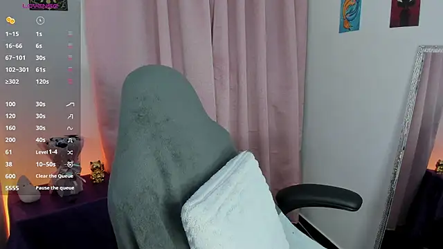 indra cam online show from April 2026 04:46:01 AM