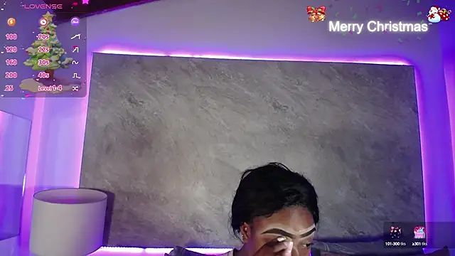 mia schwarz online show from December 2024 08:47:02 PM