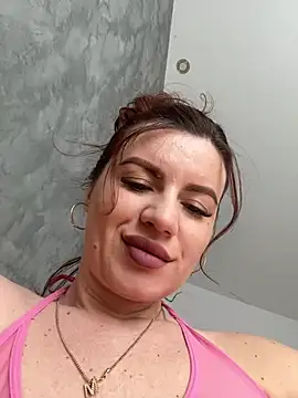 Snapshot of MayaMR chatting on March 2025 05:35:01 AM MayaMR online show from March 2025 05:35:01 AM