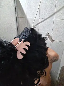 Snapshot of Sweet-diamondxxx chatting on November 2025 01:20:01 PM Sweet-diamondxxx online show from November 2025 01:20:01 PM